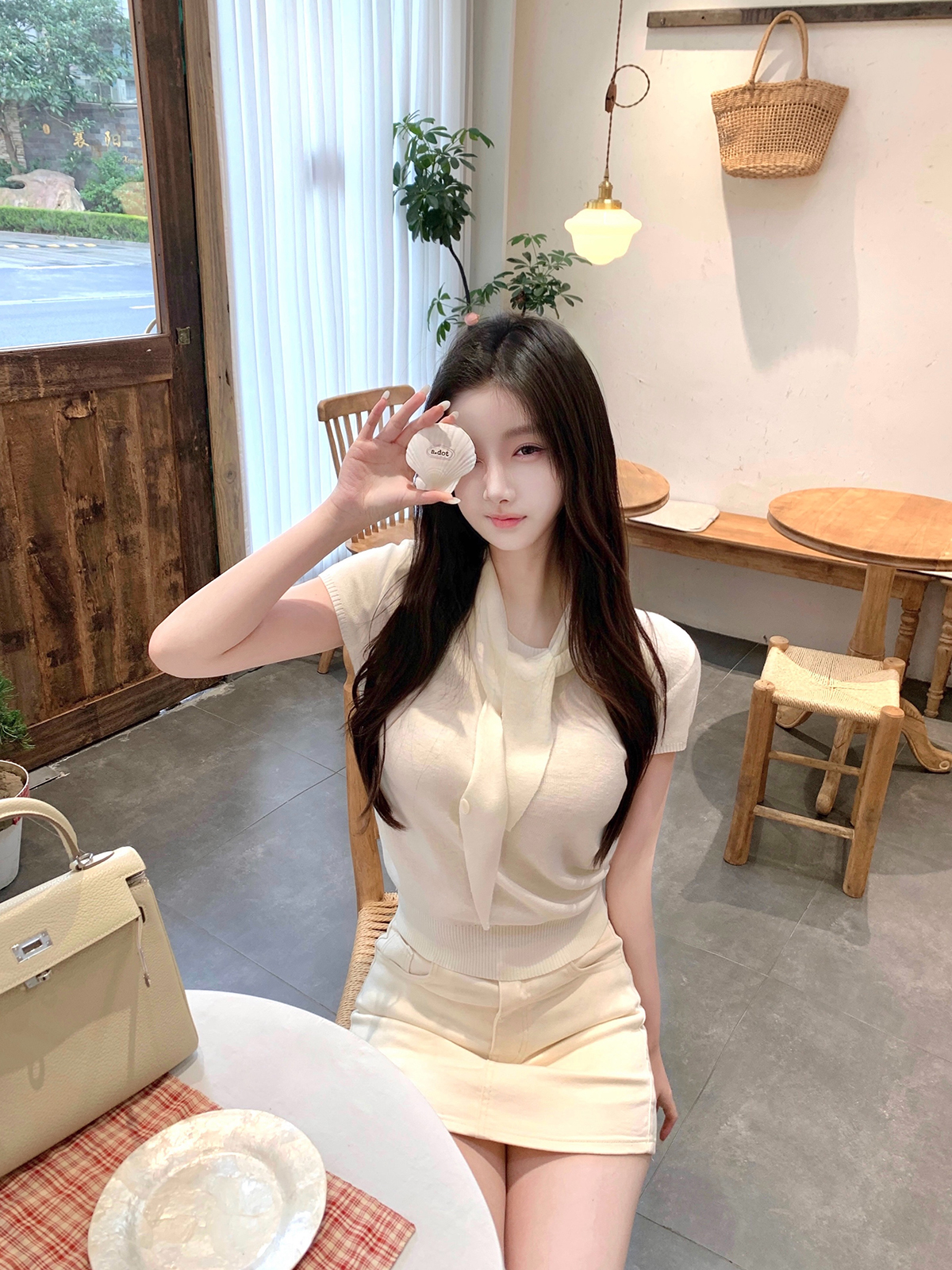 25032104