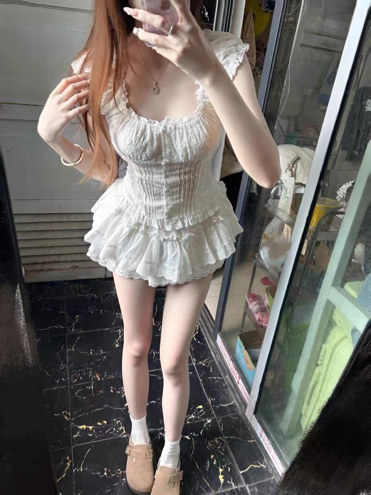 25032634