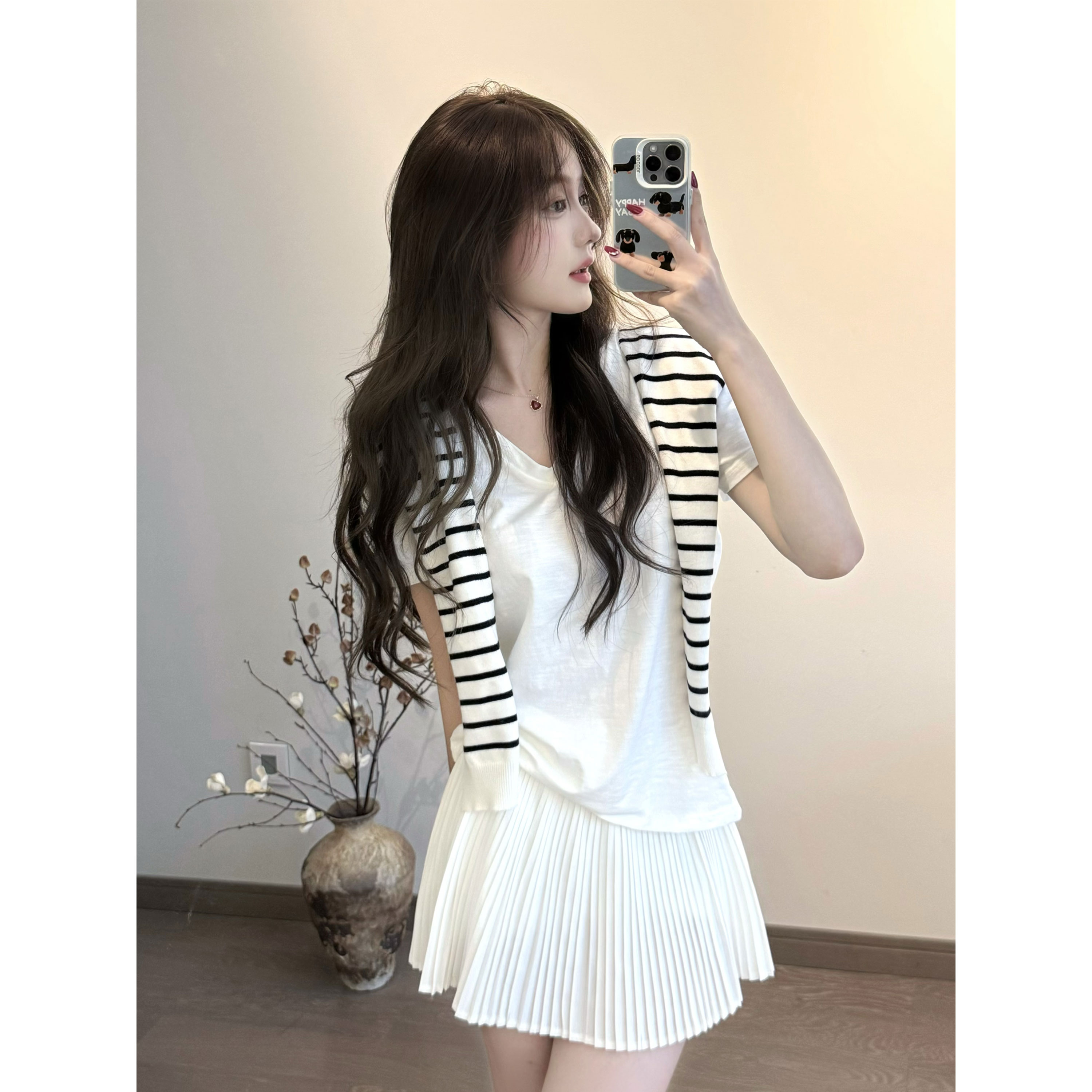 25041802