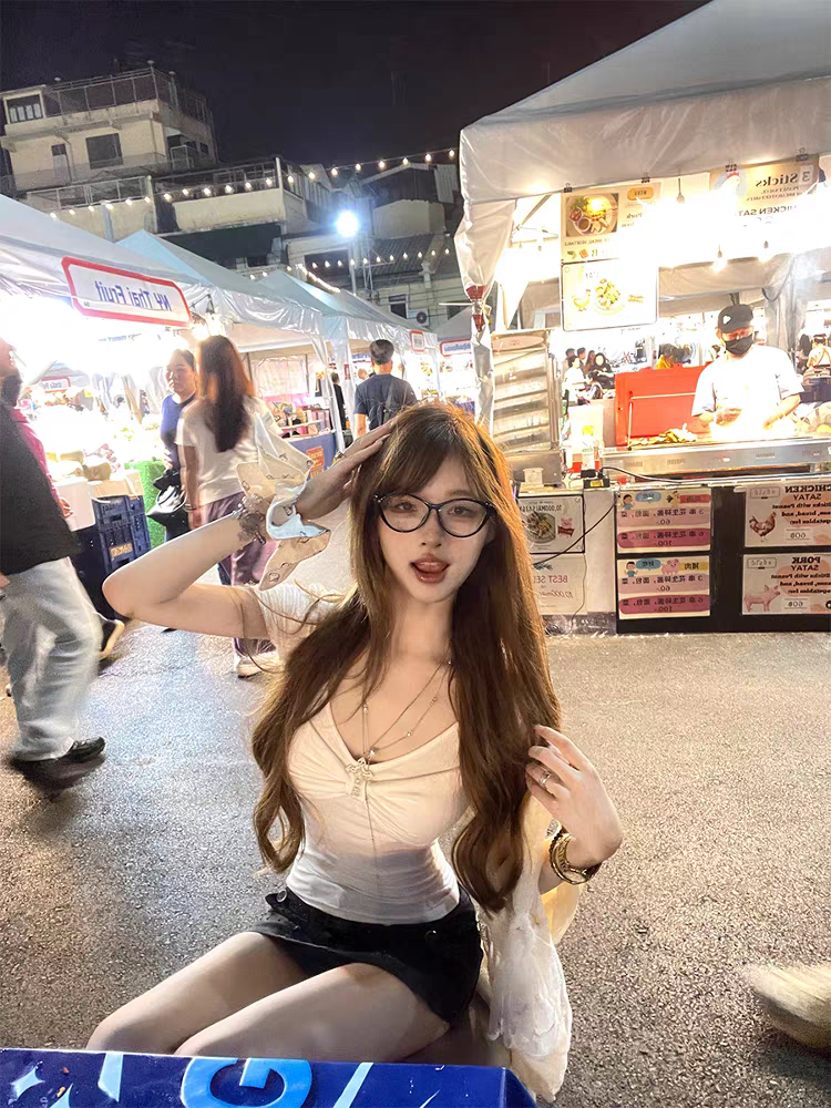 25042817