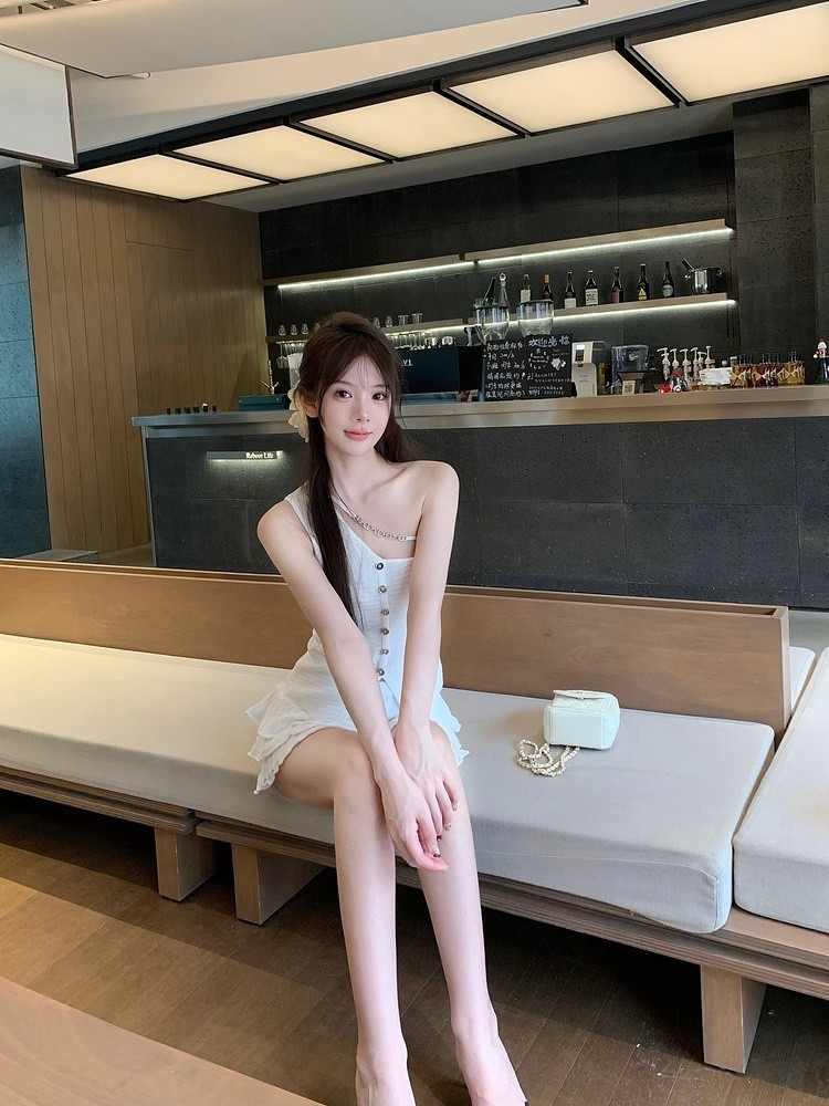 25050220
