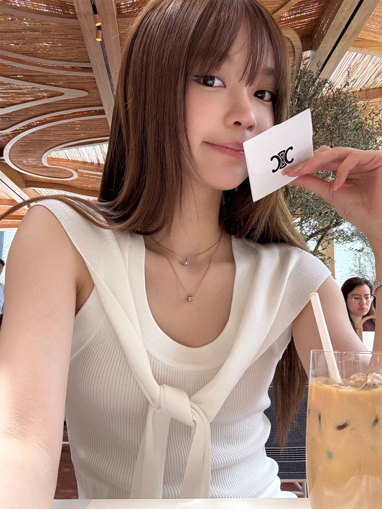 25050209