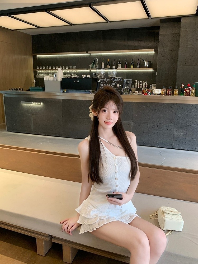 25050220