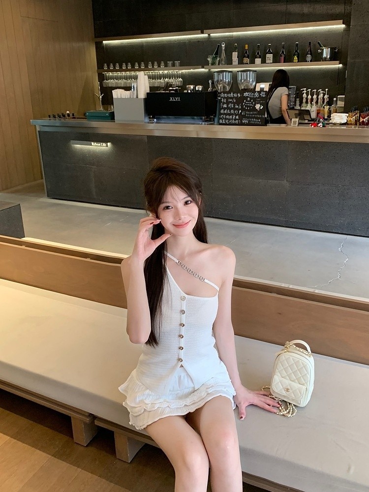 25050220