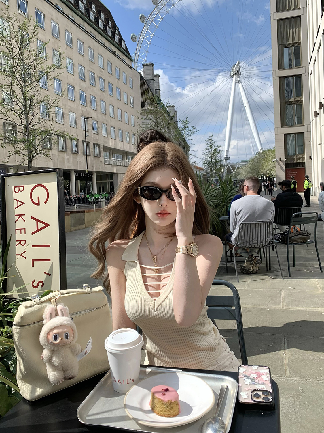 25050207