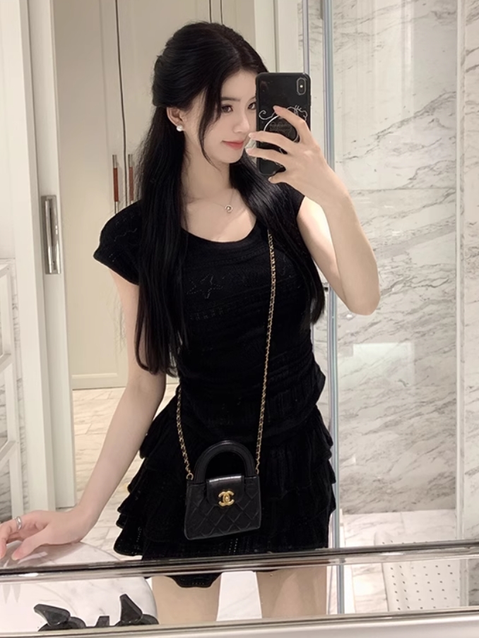 25050204