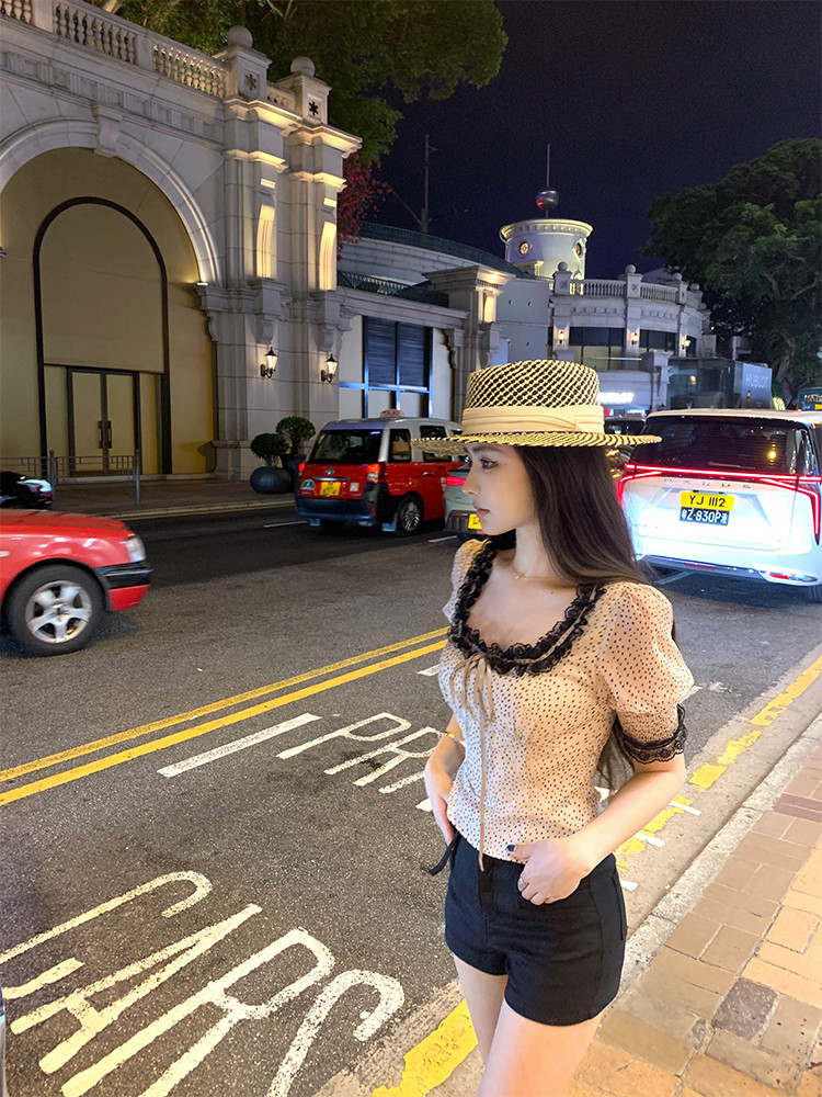 25050511