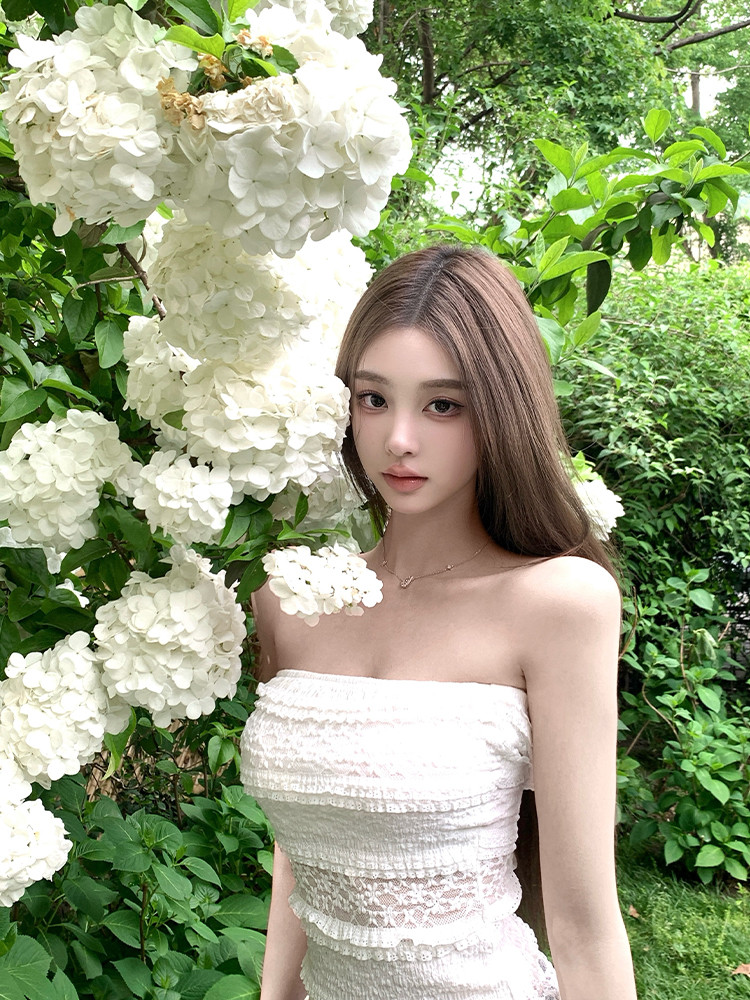 25050518