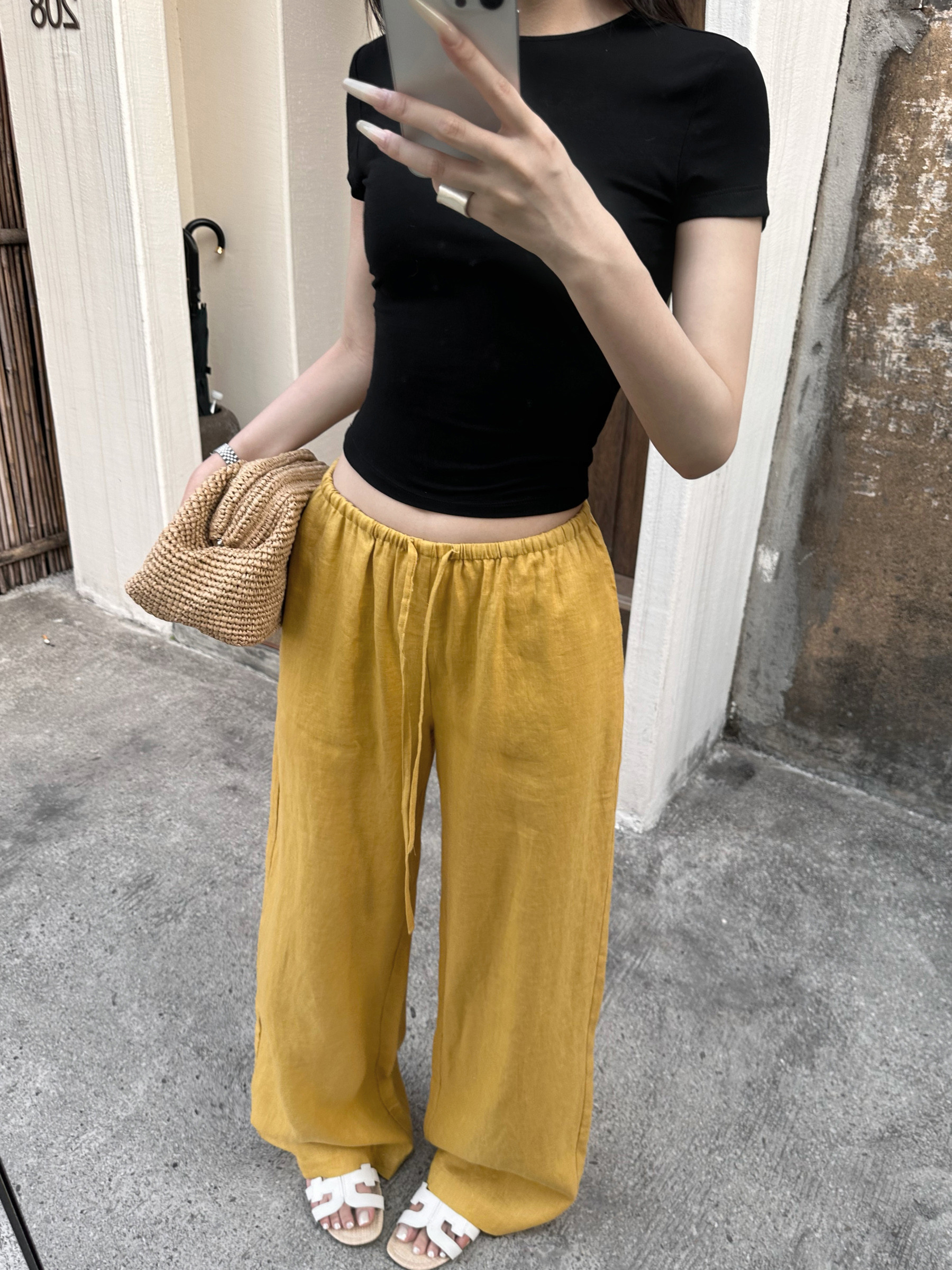 25050530