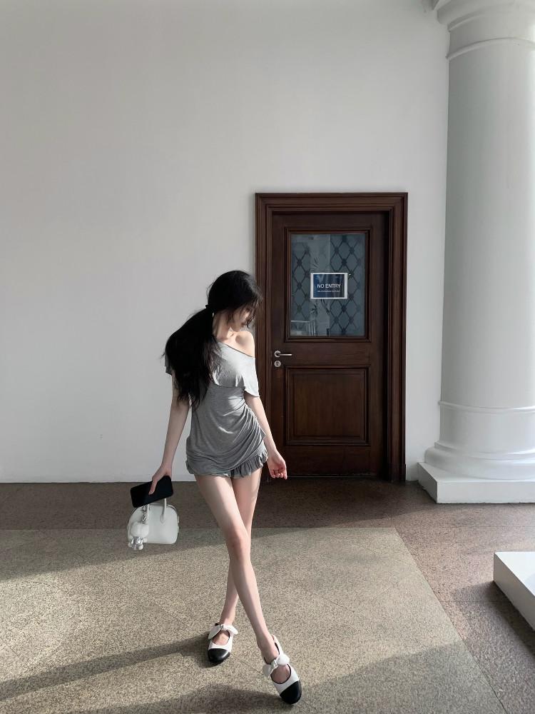 25050524