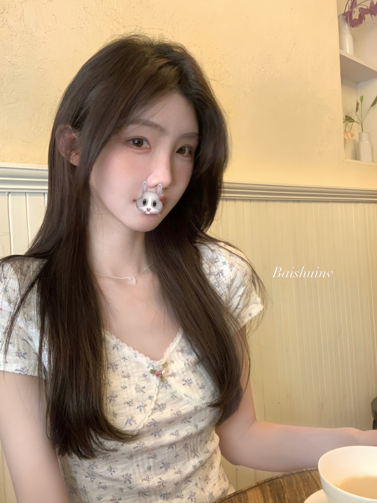 25050810