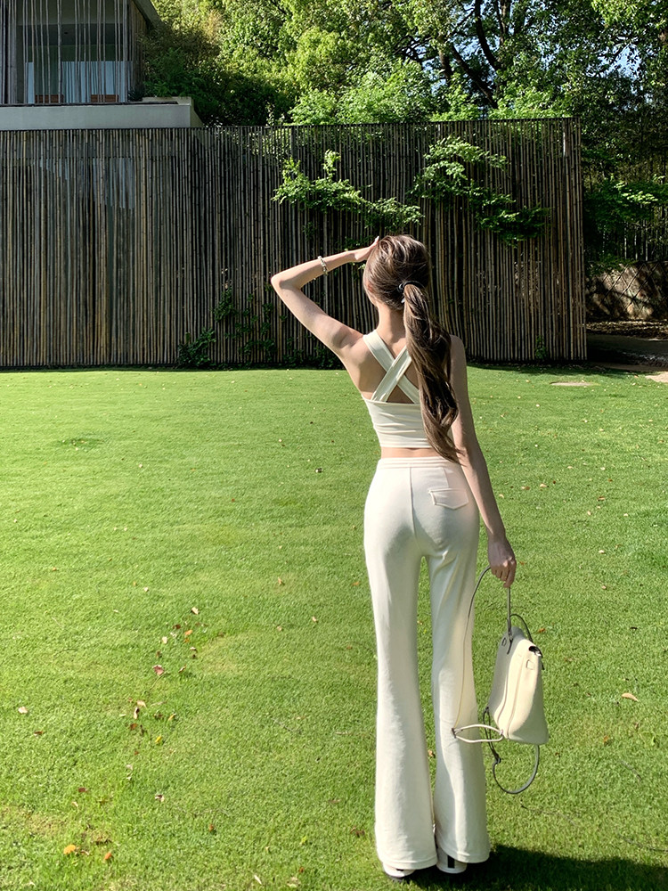 25050803