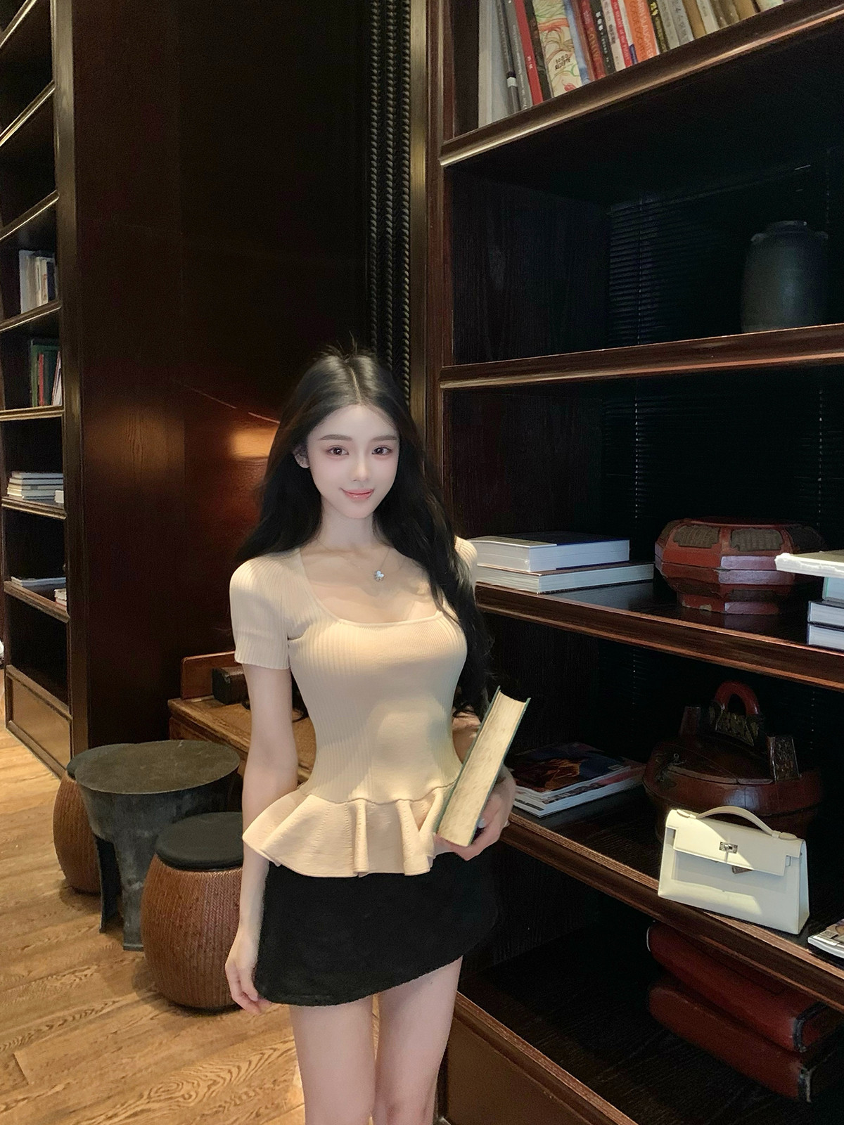 25050807