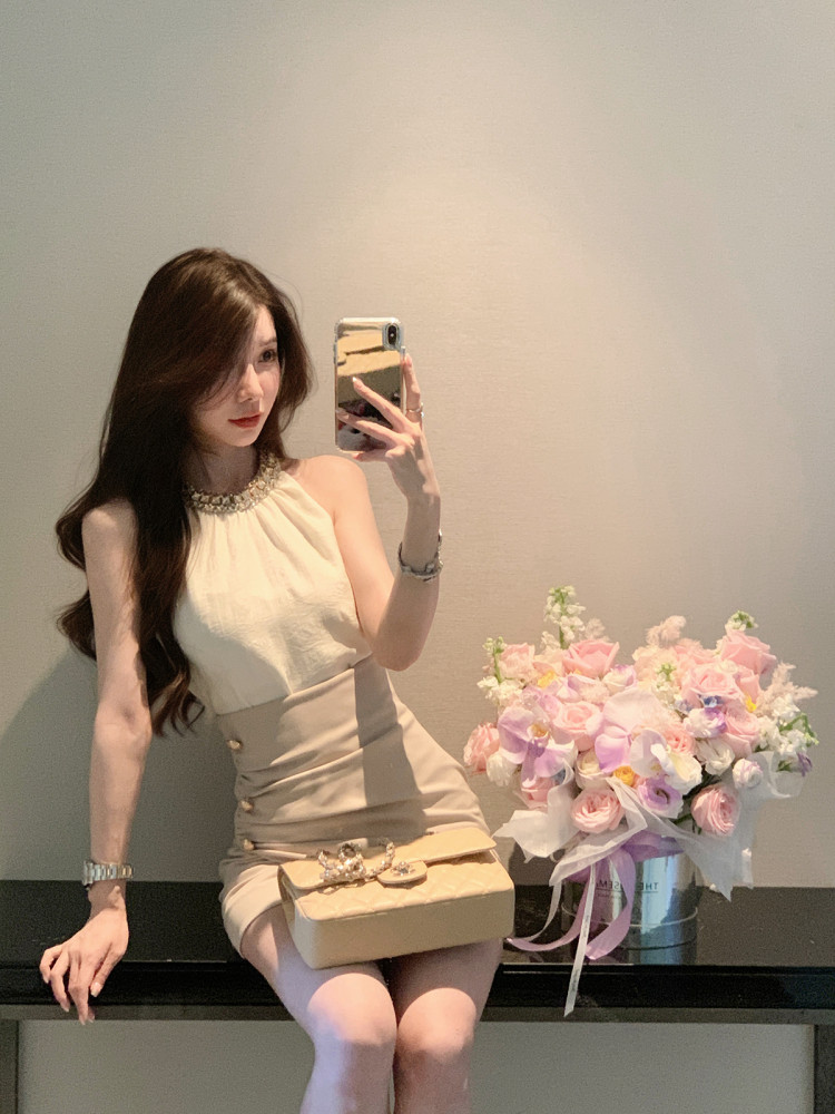 25051104