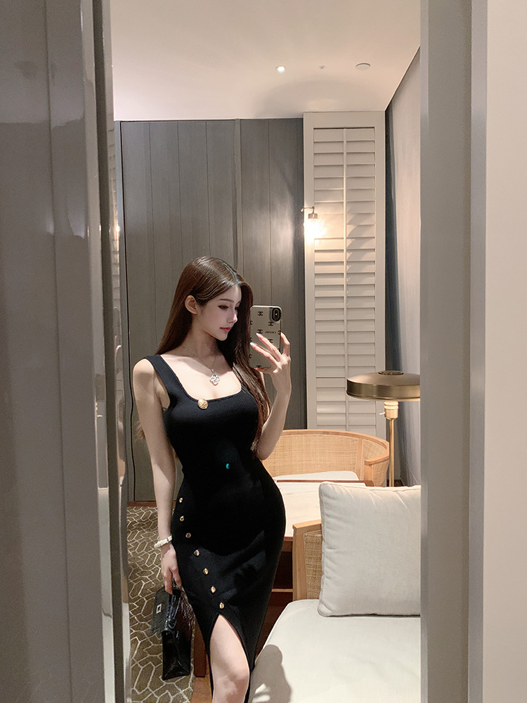 25051308