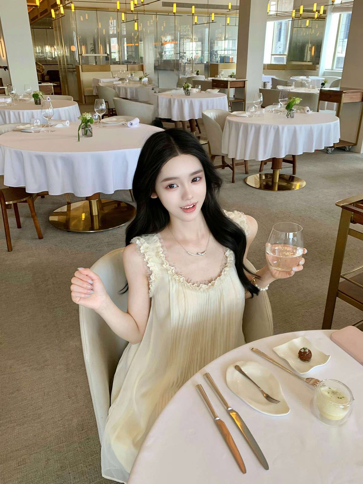 25051310