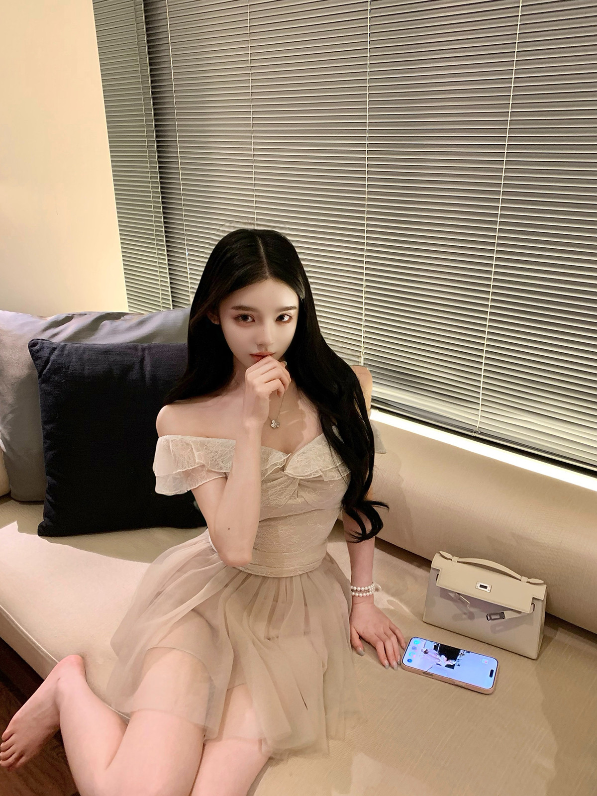 25051312