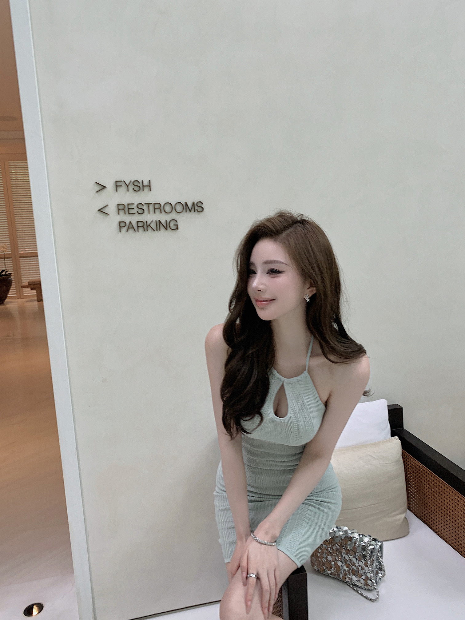 25051901