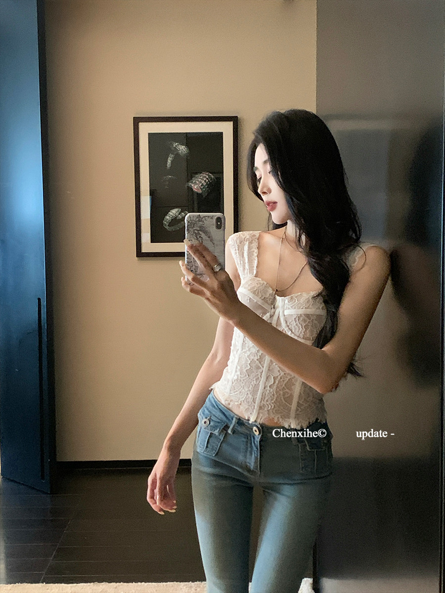 25051925