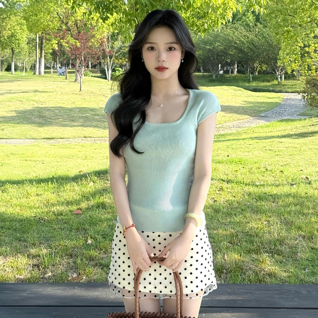 25052711