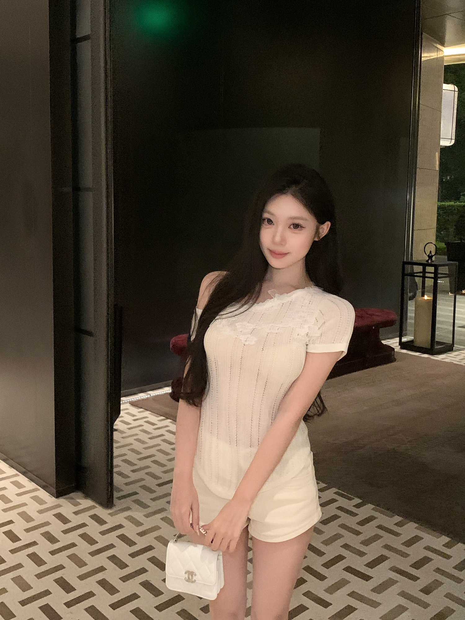 25052904