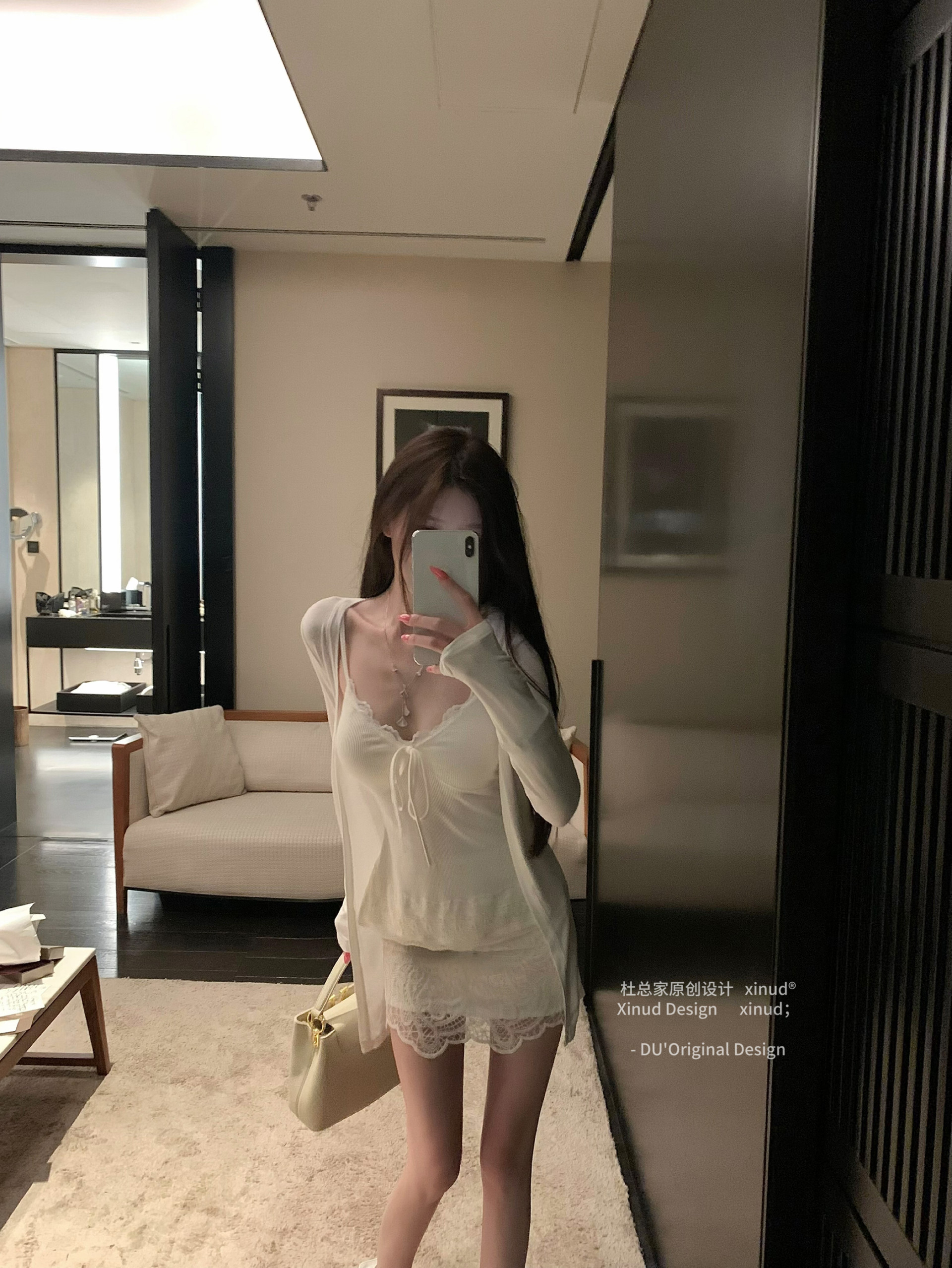 25061801