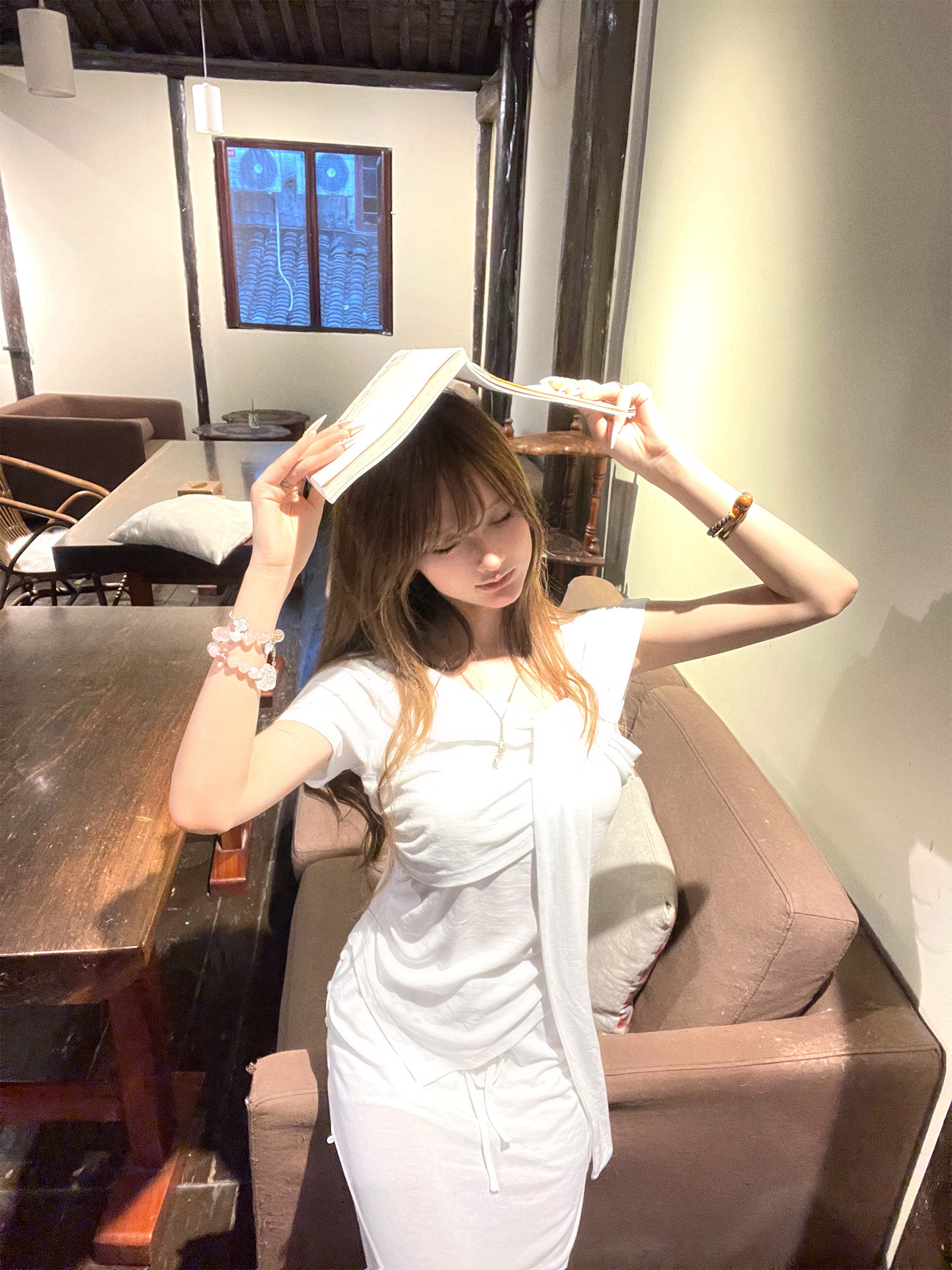 25061913