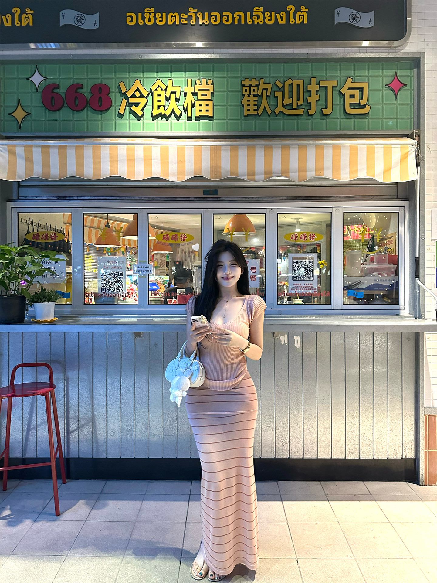 25062711