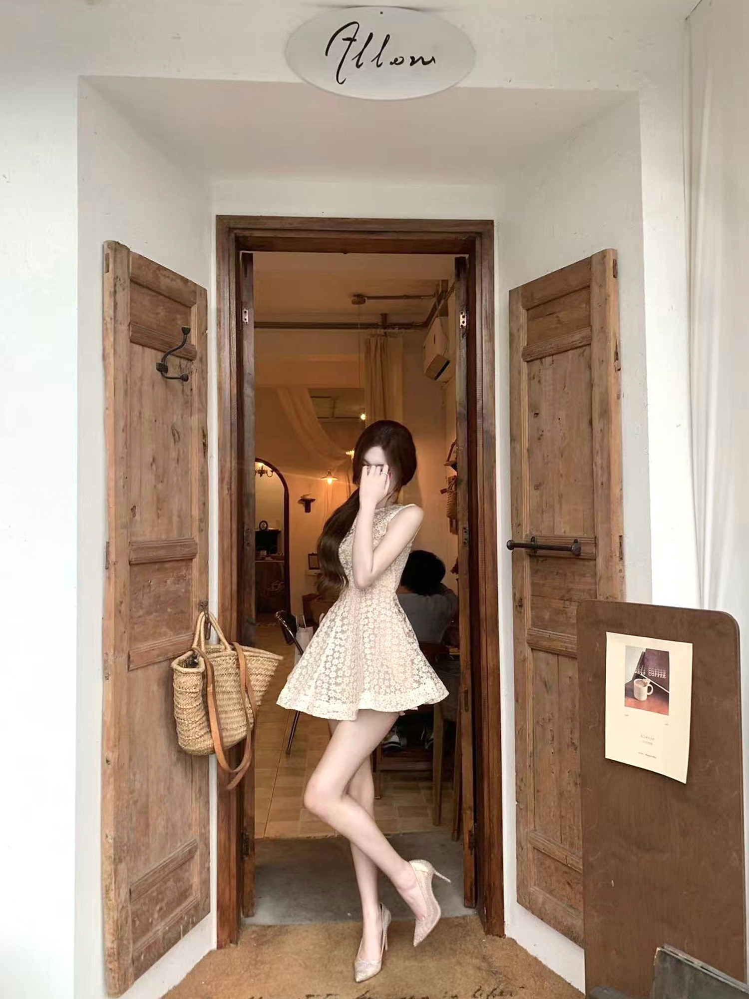25062704