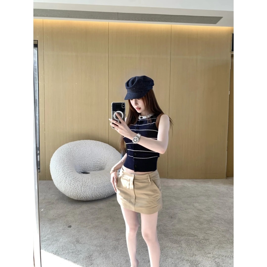 25070703