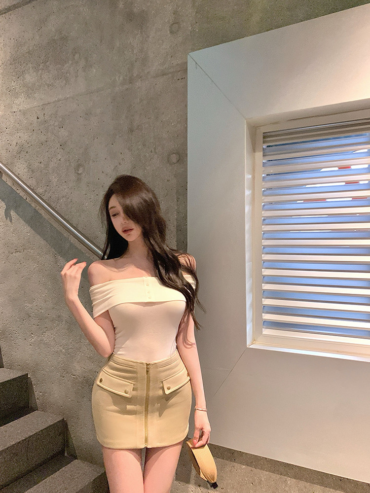 25071404